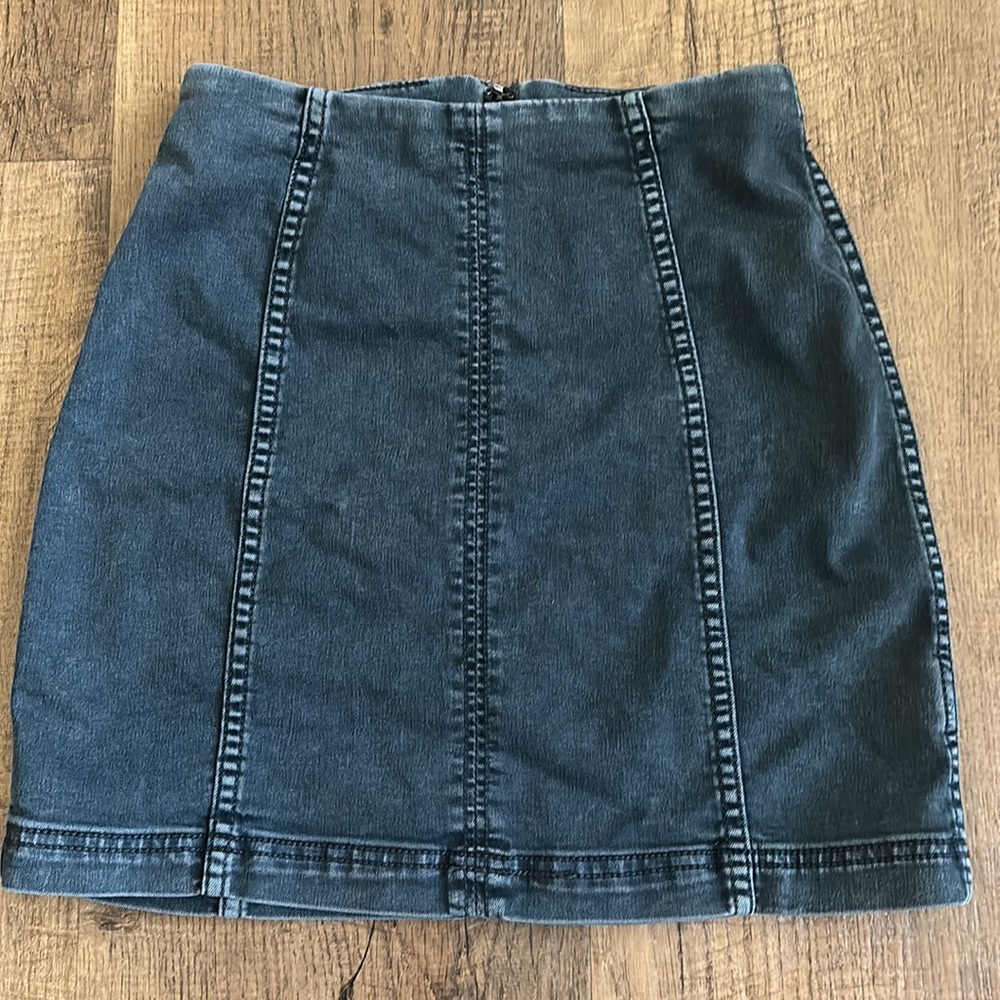 Free People black/blue wash Denim Skirt size 2